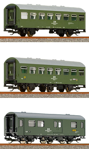 Set of 3 Propane transport cars<br /><a href='images/pictures/Tillig/01558.jpg' target='_blank'>Full size image</a>